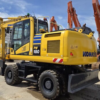Komatsu PW180
