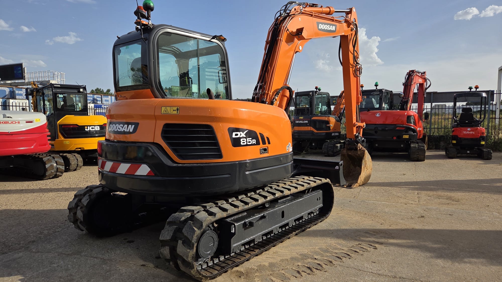 Doosan dx85